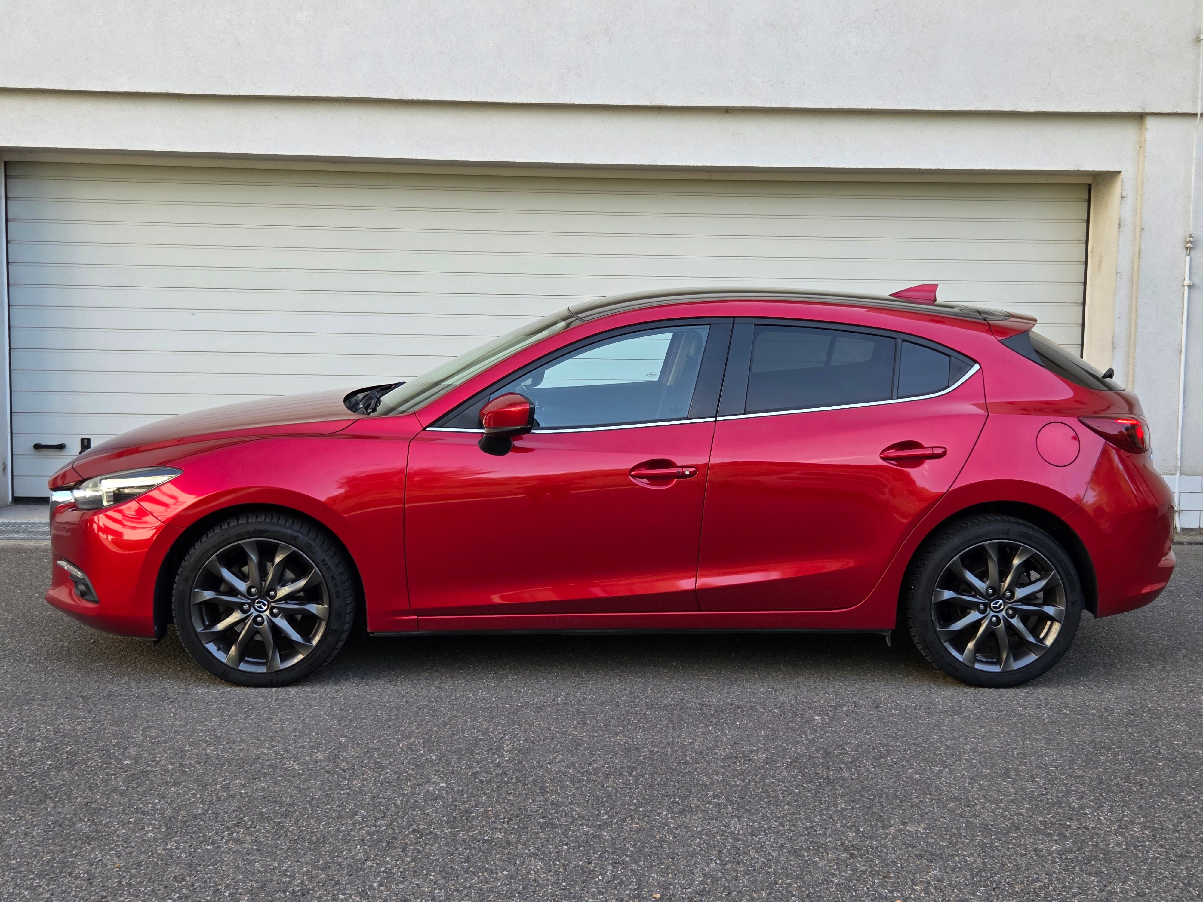 Mazda 3, 2.2D 110Kw Automat DPH - fotka 4