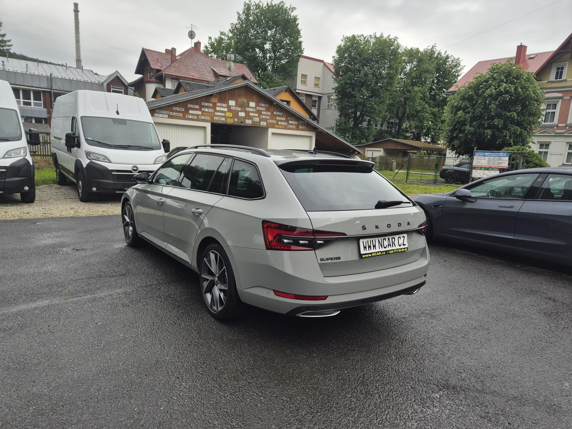 Škoda Superb, Combi SPORTLINE 110kw DSG 19AL - fotka 4