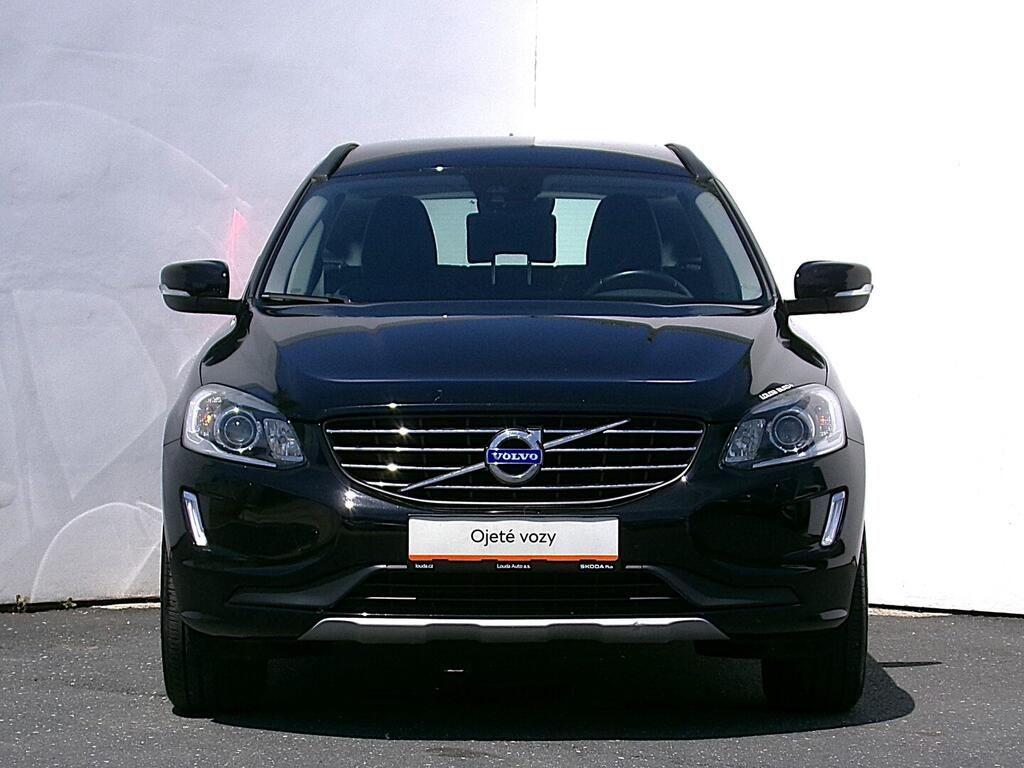 Volvo XC60, D4 Momentum 2.0 . 140 kW - fotka 4