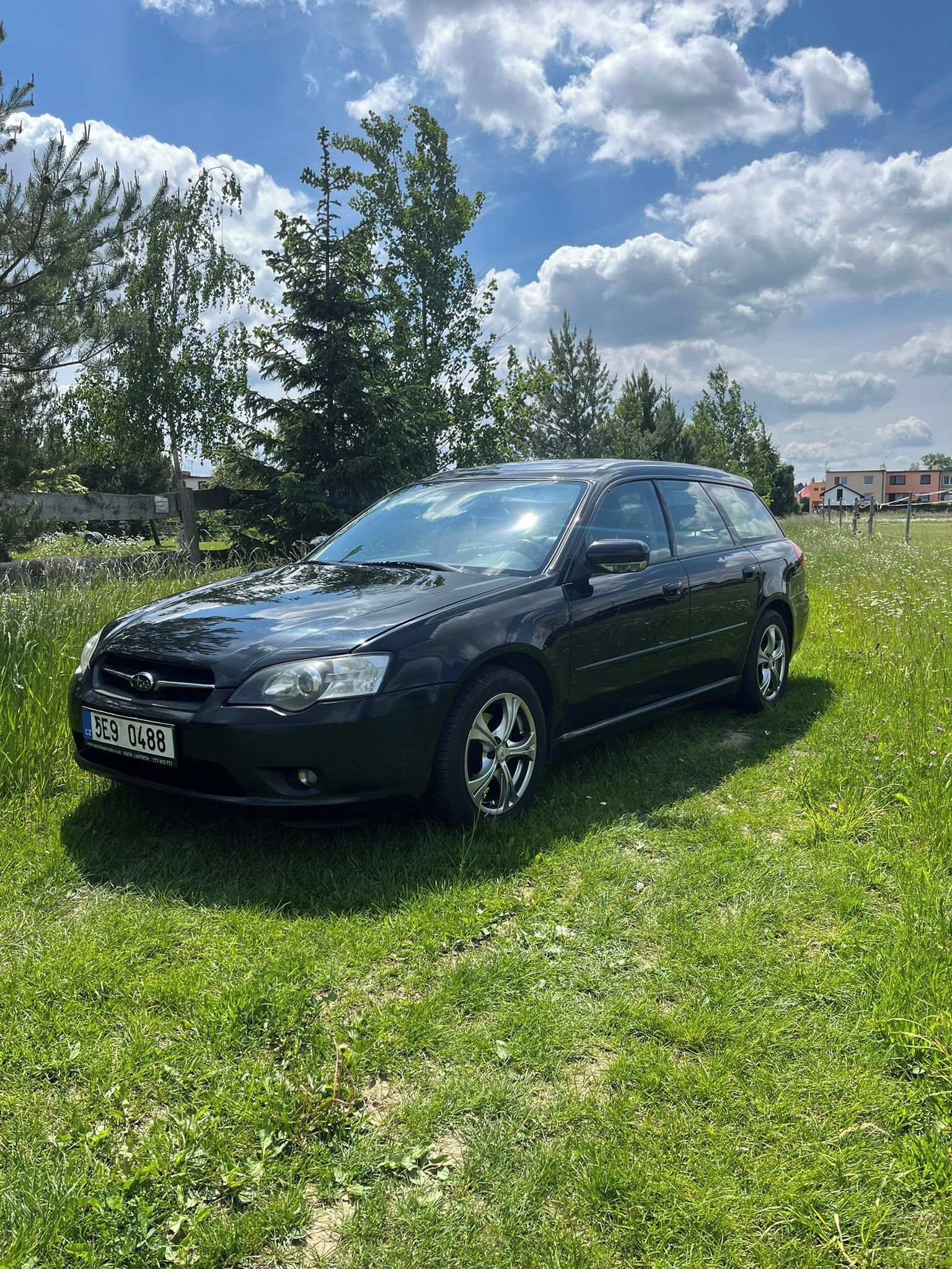 Subaru Legacy, Garážované - fotka 3