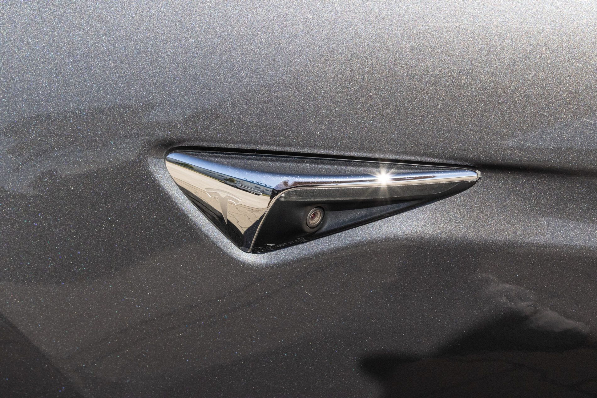 Tesla Model S - fotka 3