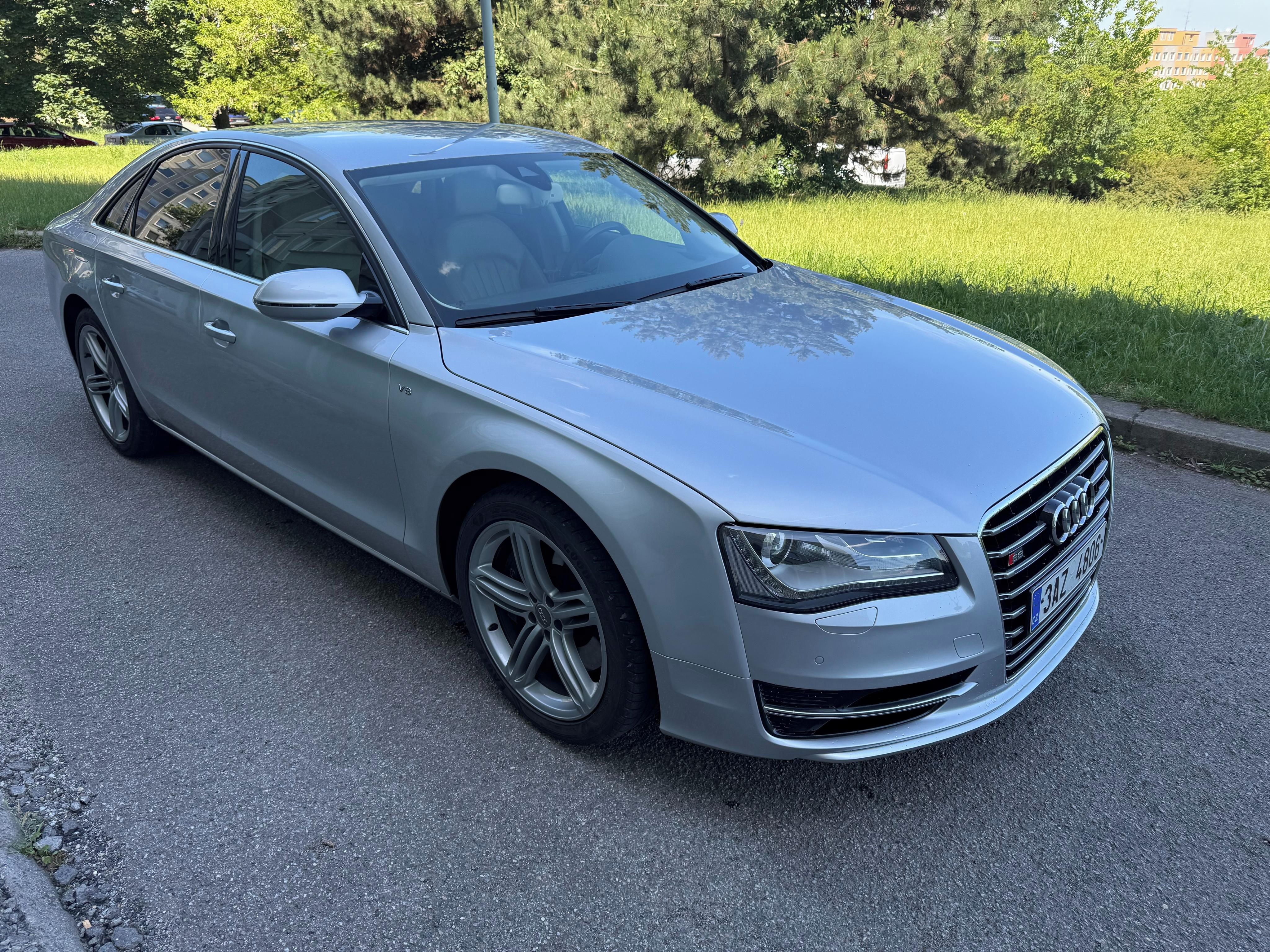 Audi A8, Audi A8 4,2 FSI
