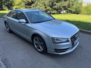 Audi A8 4,2 FSI