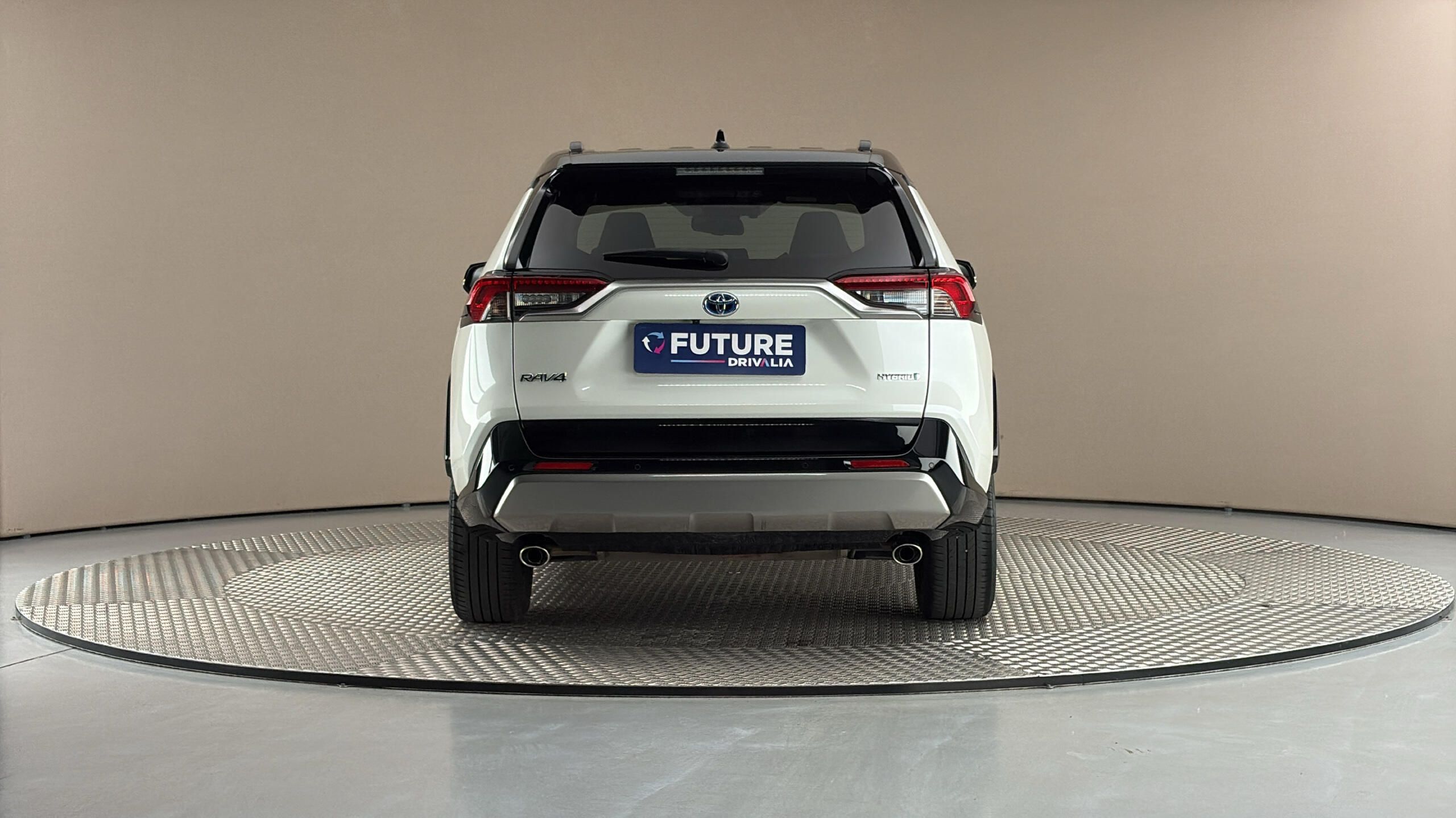 Toyota Rav4, 2.5 Hybrid AUT Selection - fotka 5
