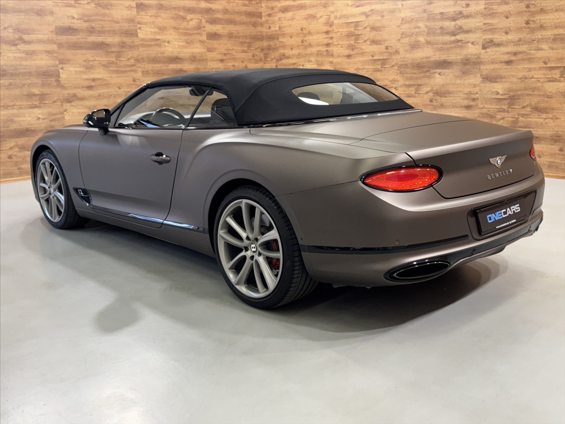 Bentley Continental GTC, V12 FIRST EDITION NAIM - fotka 2