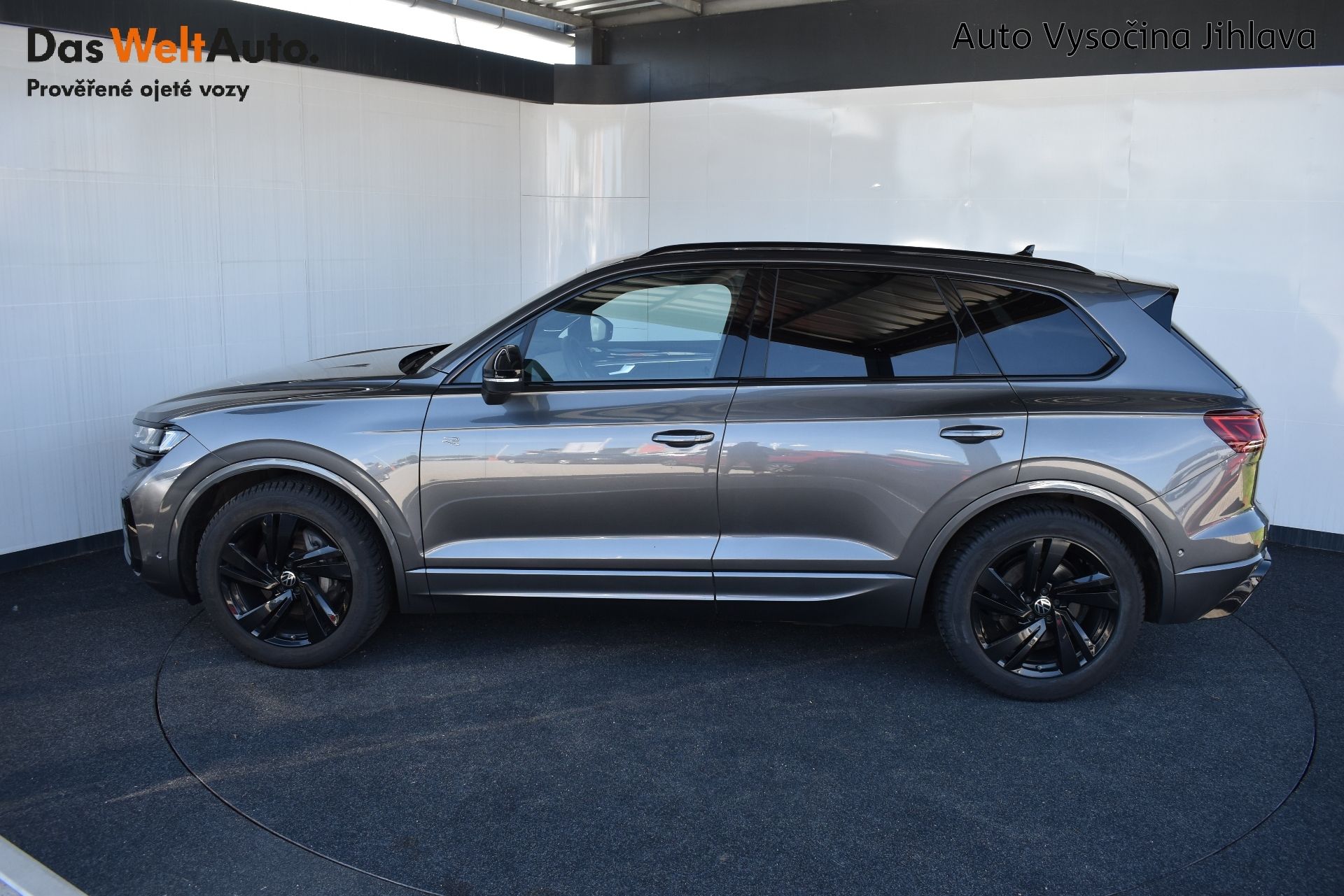 Volkswagen Touareg, R-Line 3.0TDI 210kW,Webasto, T - fotka 3