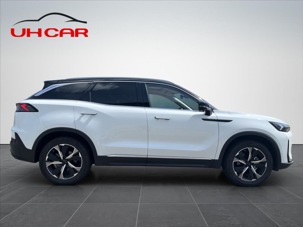 BAIC X7, 1,5 4x2  1.5T+7DCT - fotka 4