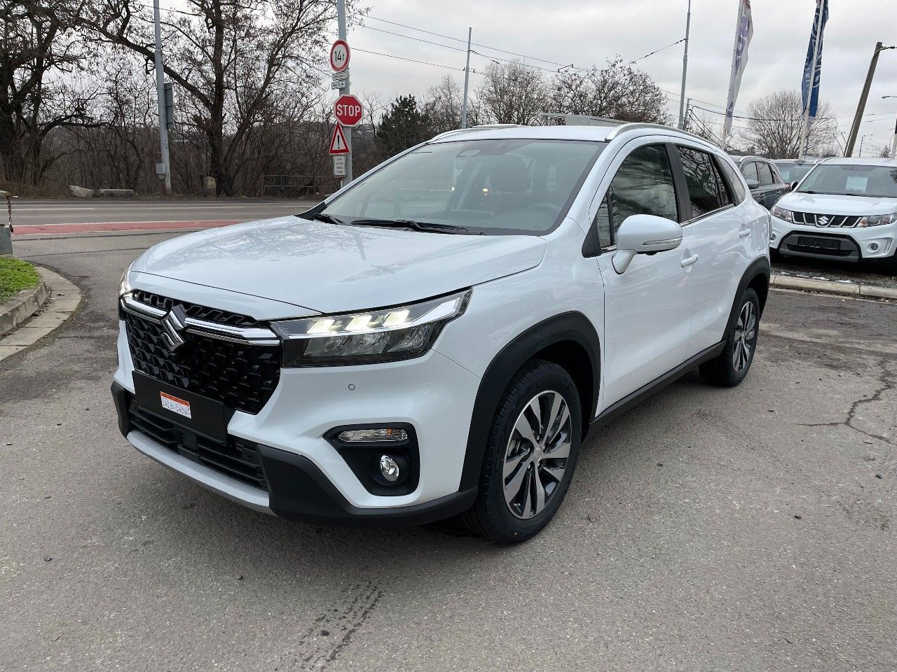 Suzuki S-Cross, 4x4 Elegance - fotka 2