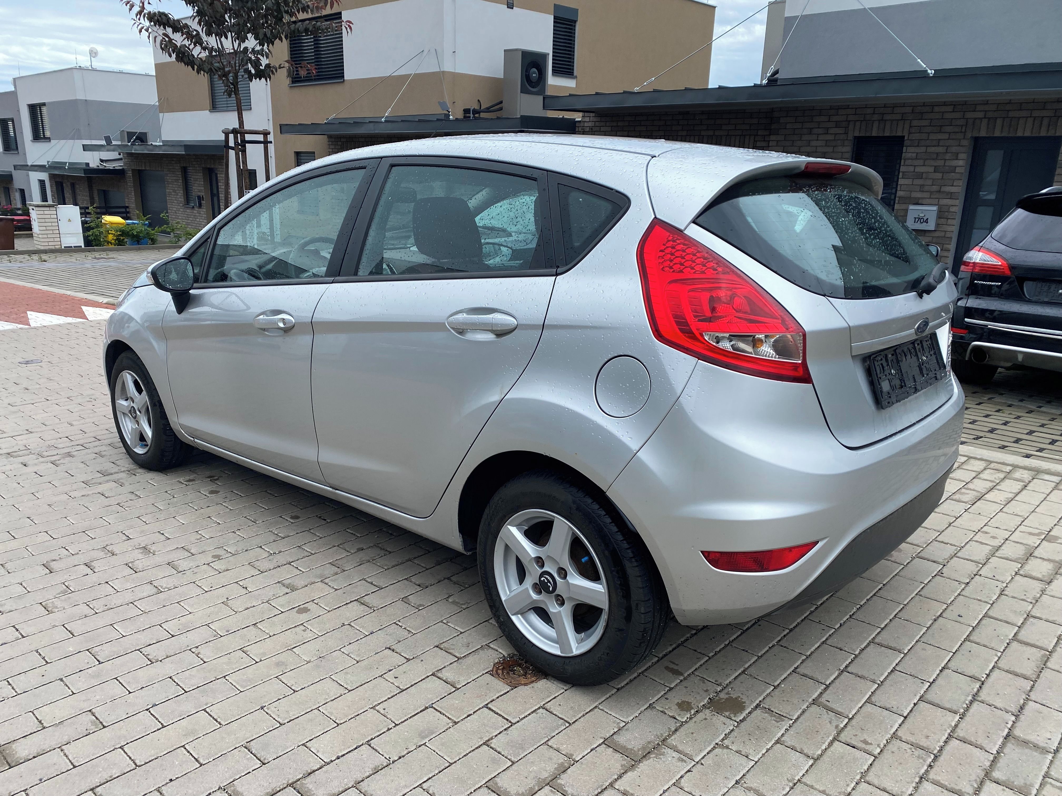 Ford Fiesta, 1.25i 16V, r.2008, nová STK - fotka 2