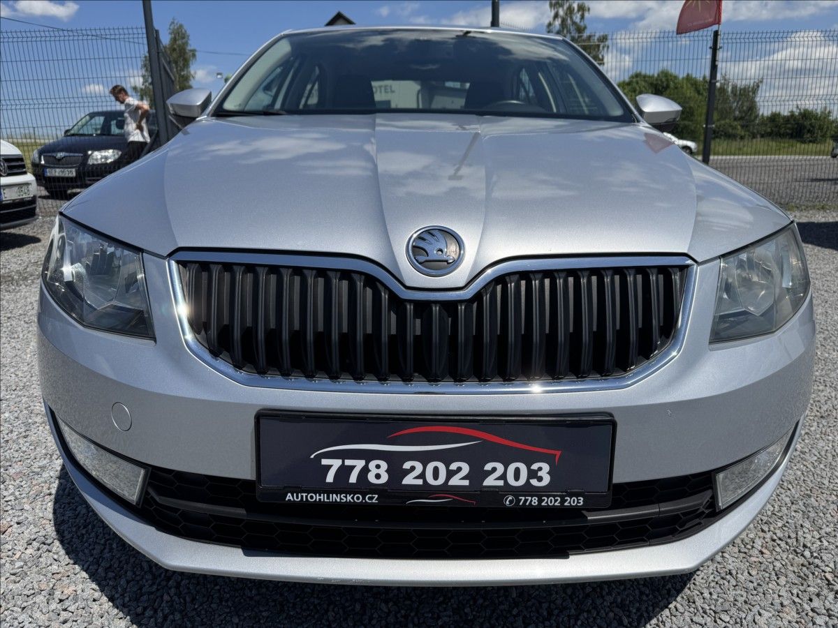 Škoda Octavia, 1,6   TDI 77 KW Elegance - fotka 2