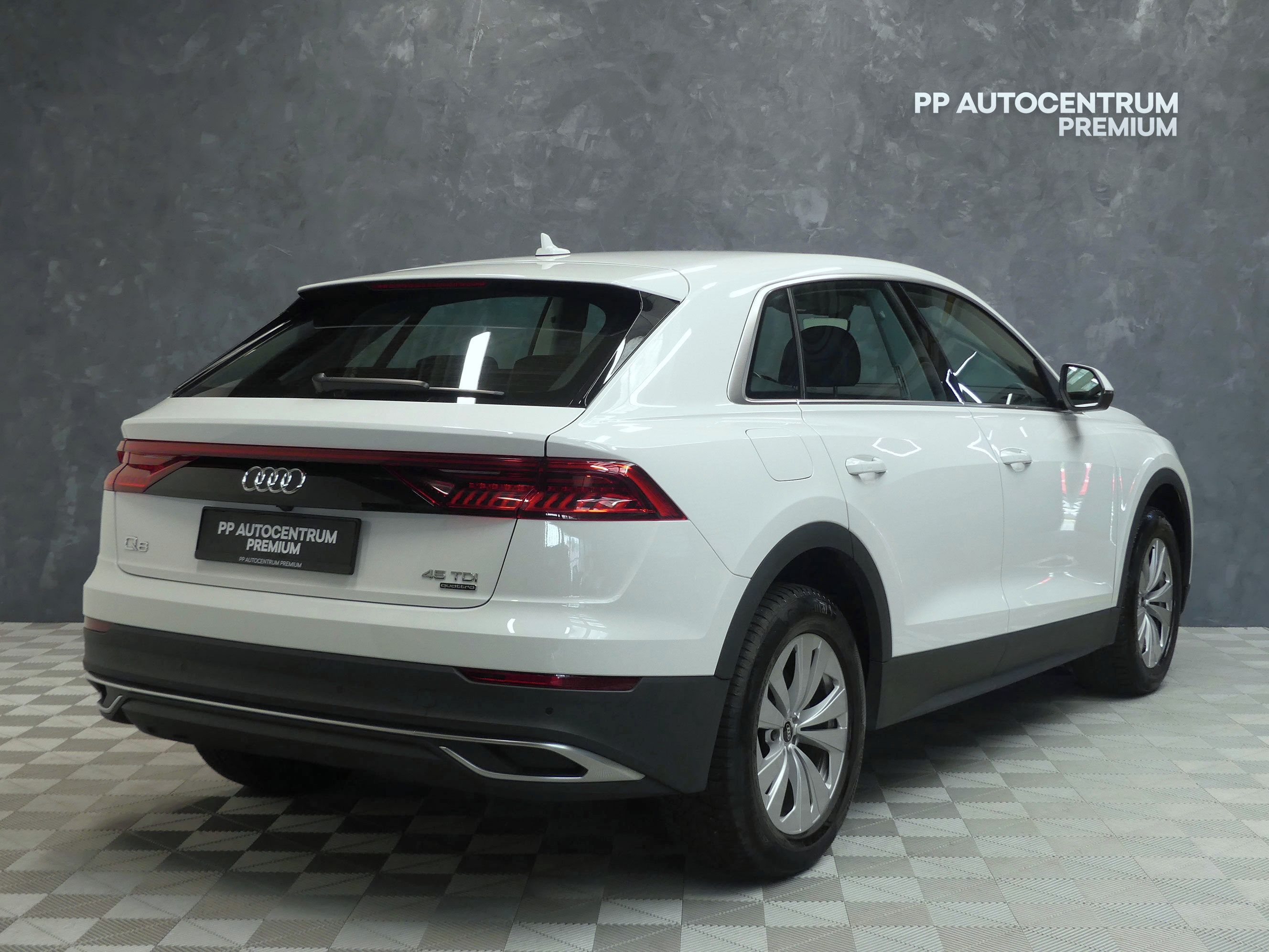 Audi Q8, 45 TDI 170kW Tiptronic Quattro - fotka 2