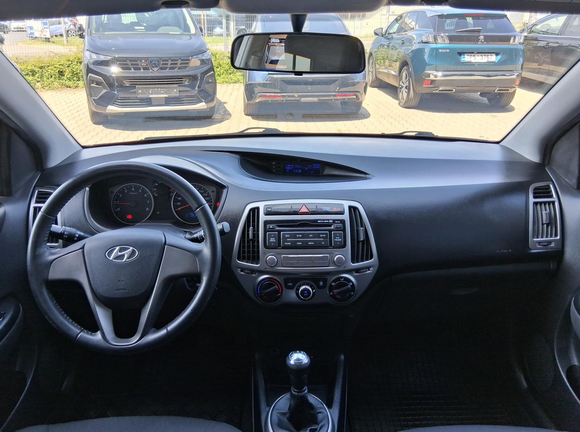 Hyundai i20, FAMILY SPACE 1.2i 62 kW - fotka 2
