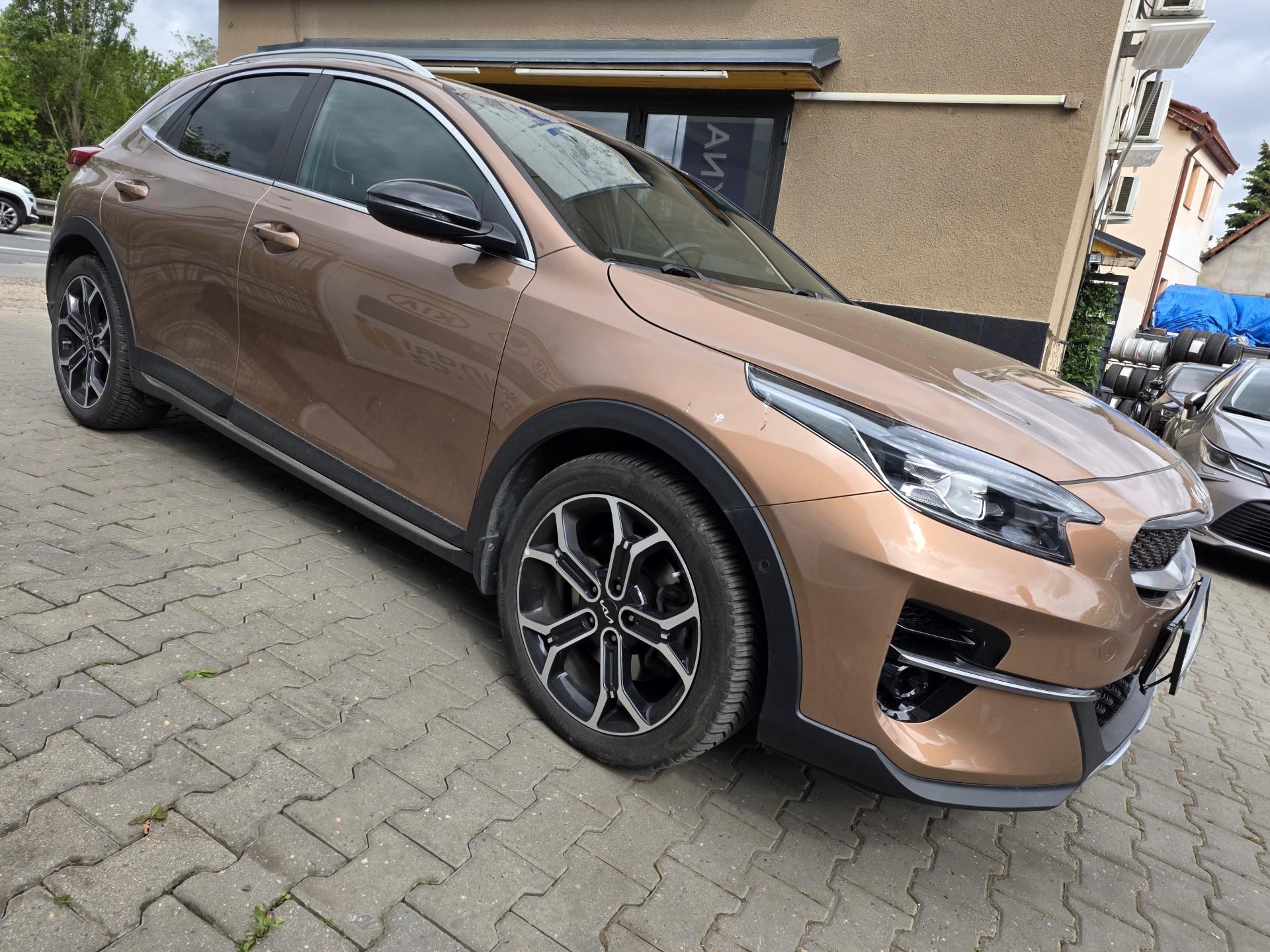 Kia XCee´d, 1.6-1.MAJITEL-V ZÁRUCE-DPH - fotka 4