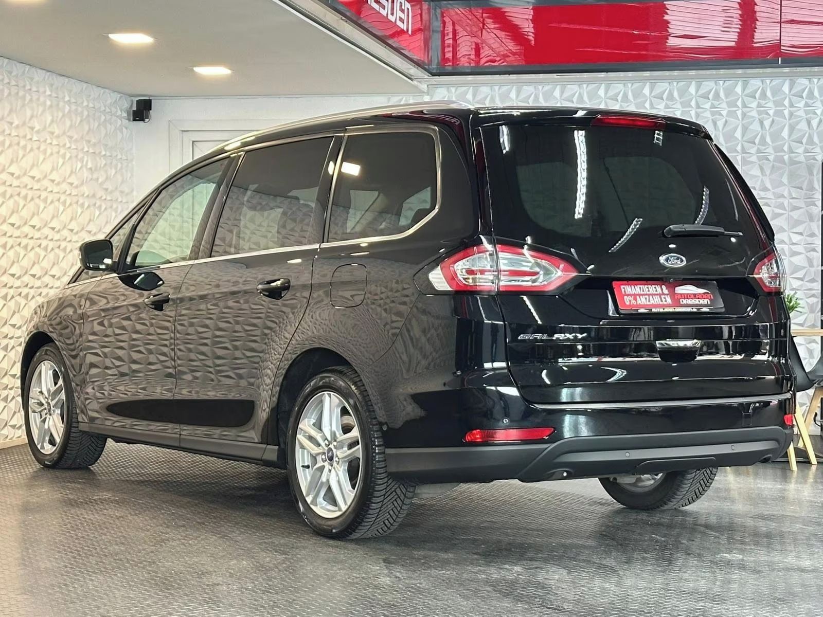 Ford Galaxy, TITANIUM LED*7Míst*ACC - fotka 4