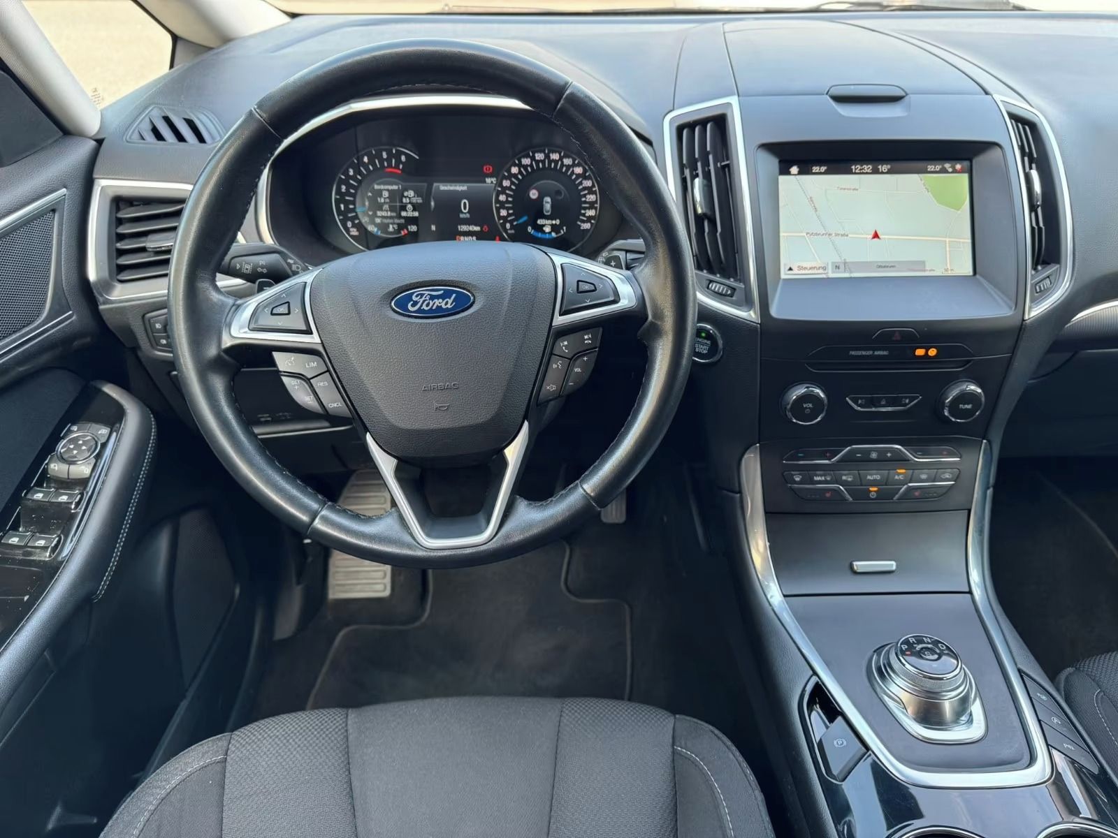 Ford S-MAX, Titanium 2.0 Aut. NAVI*CAM* - fotka 6
