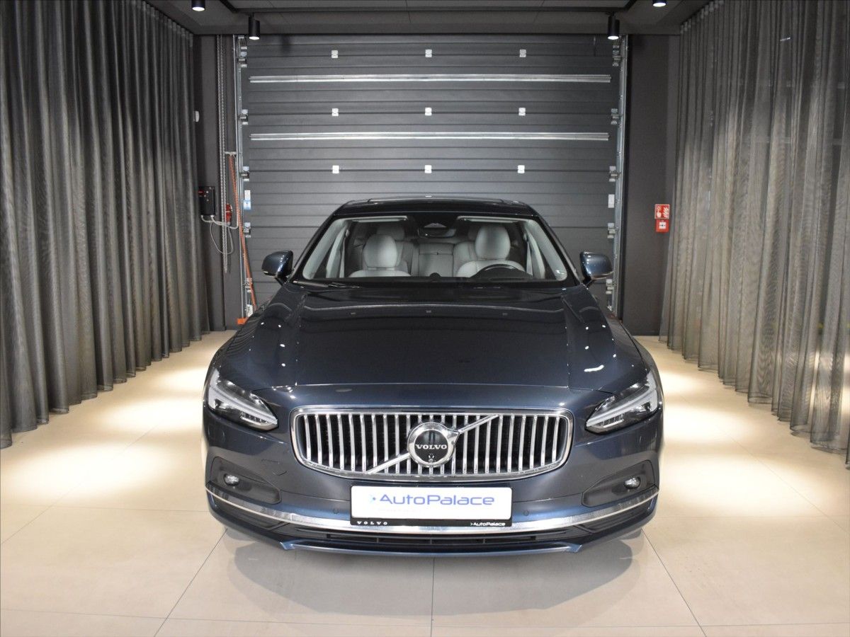Volvo S90, 2,0 B5 Ultimate B&W,Pano,headu - fotka 6