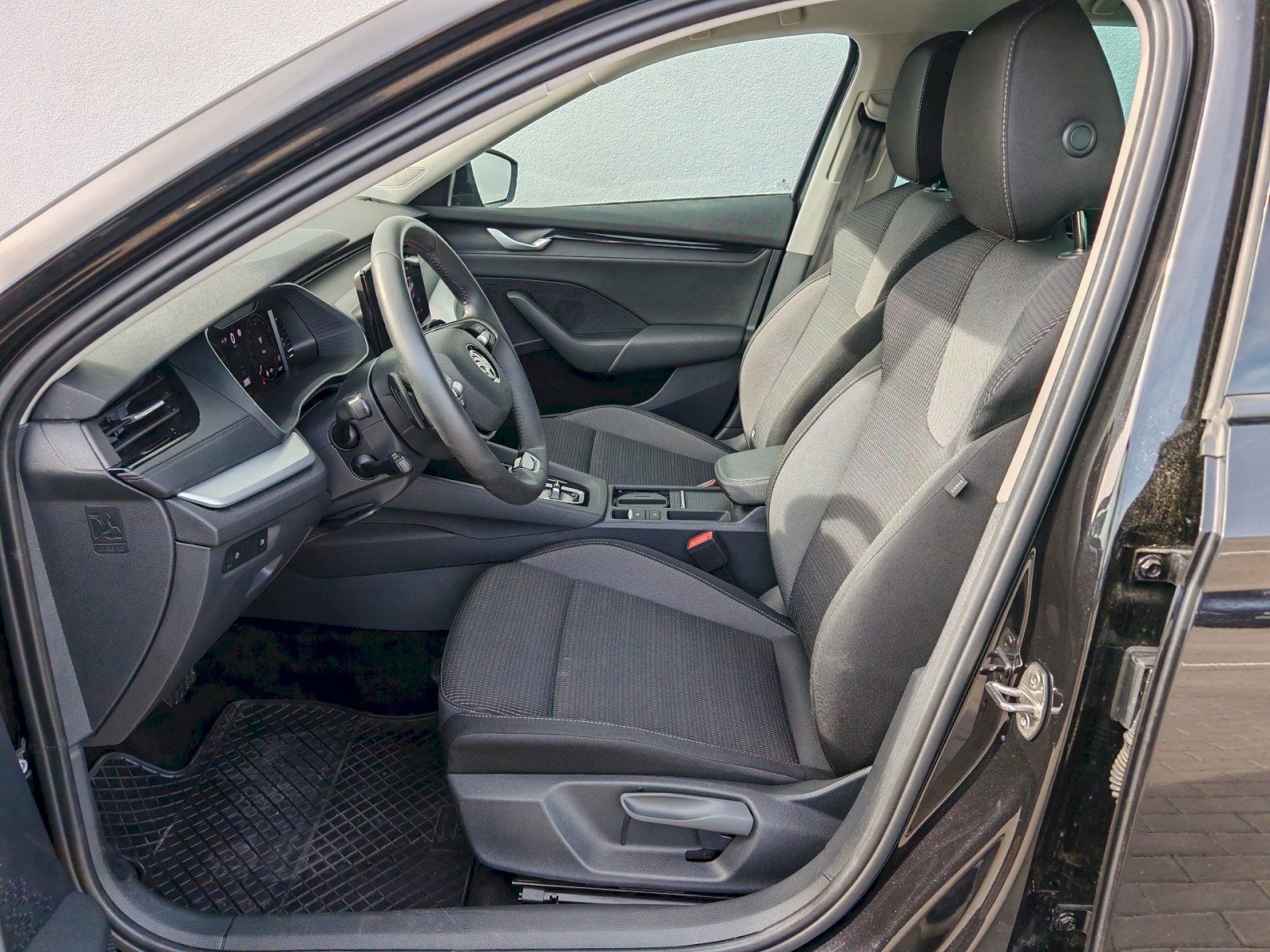 Škoda Octavia, 1.5TSi 110kW M-HEV DSG SELECTI - fotka 6