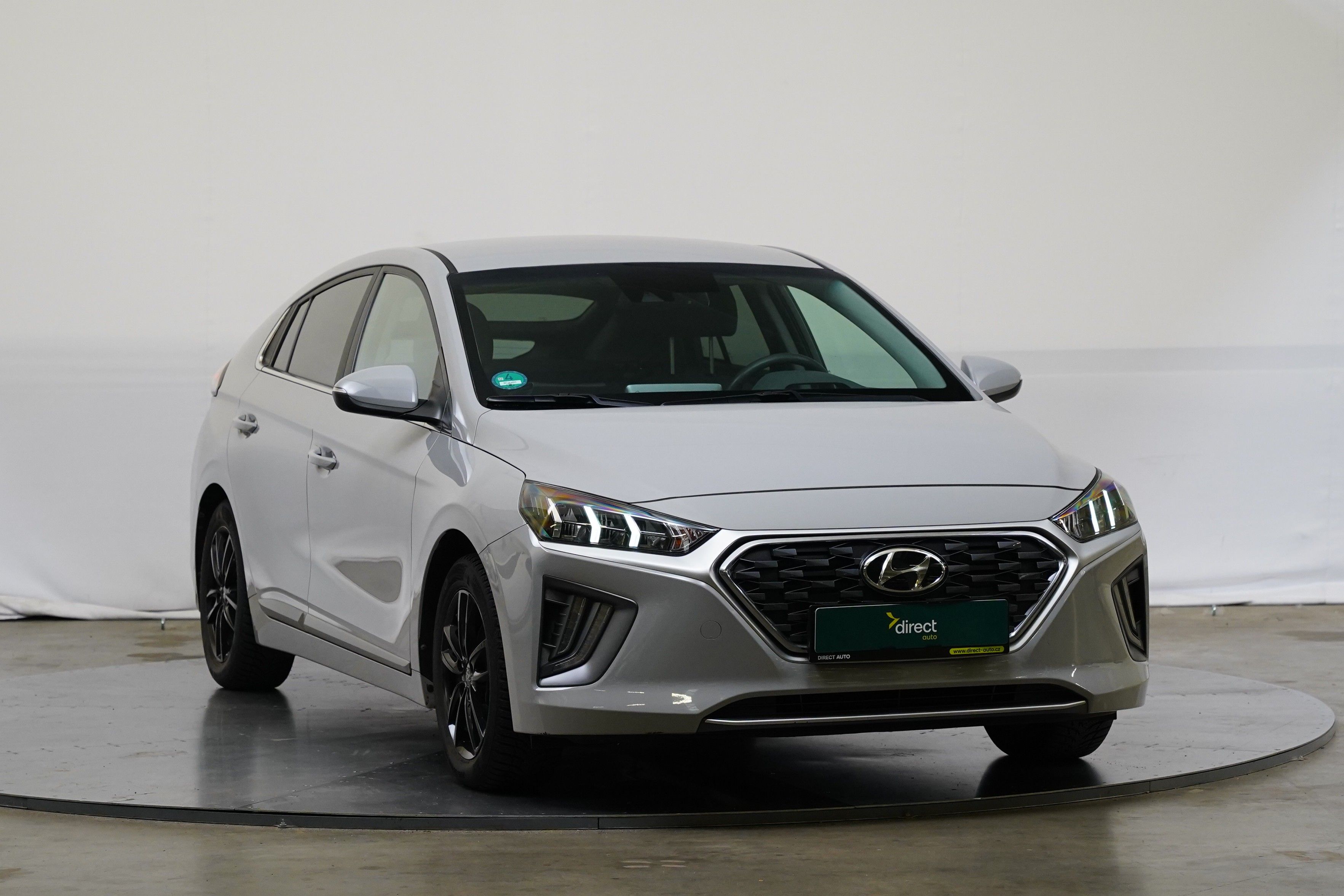 Hyundai Ioniq, 1.6 GDI Hybrid 77kW Style - fotka 2