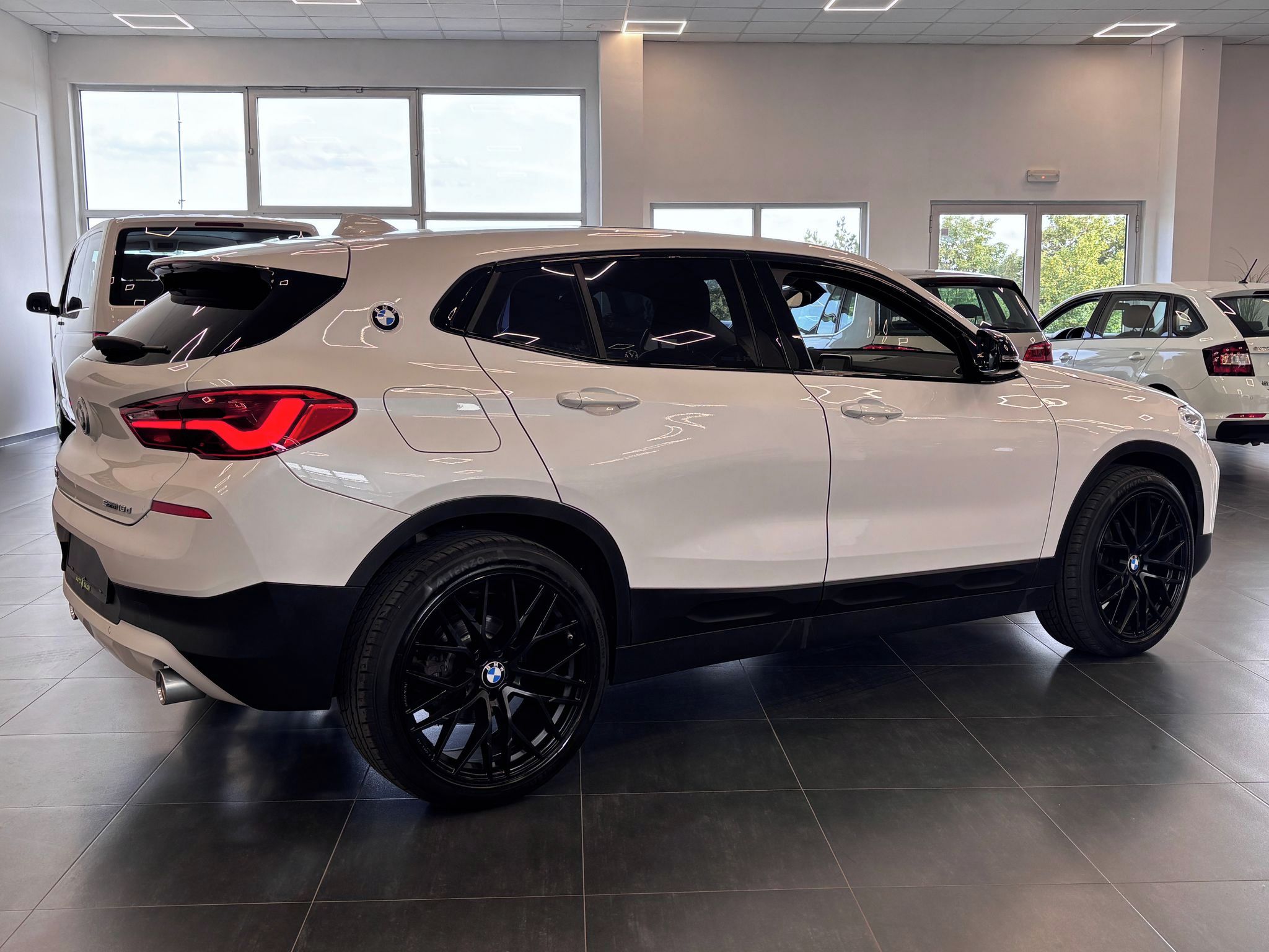 BMW X2, SDrive 18d, 110kW, Panorama, N - fotka 5