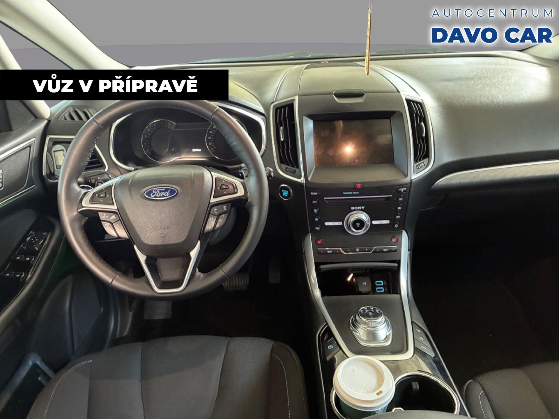 Ford S-MAX, 2,0 TDCI Titanium 140 KW - fotka 5