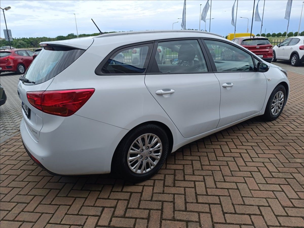 Kia Cee´d, 1,4 CVVT - fotka 5