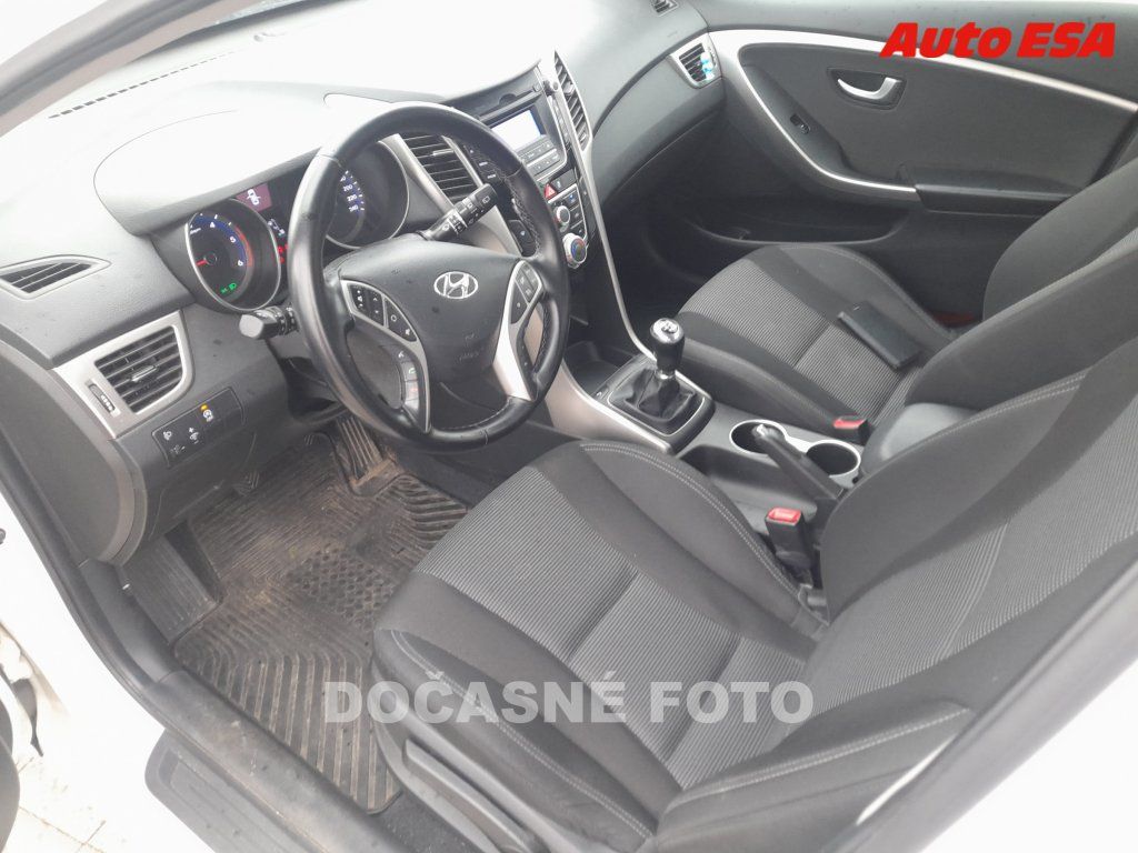 Hyundai i30, 1.6 - fotka 3