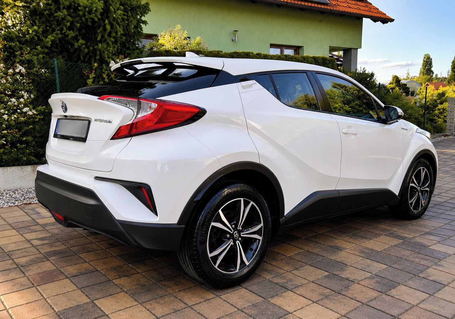 Toyota C-HR, TOYOTA C-HR 1.8 Hybrid, 1m, ČR - fotka 2