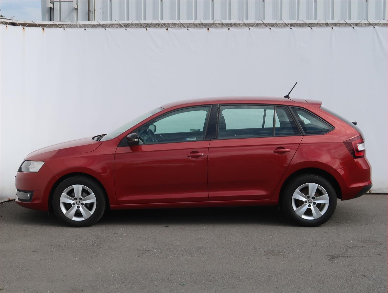 Škoda Rapid, 1.4 TDI, Spaceback - fotka 3