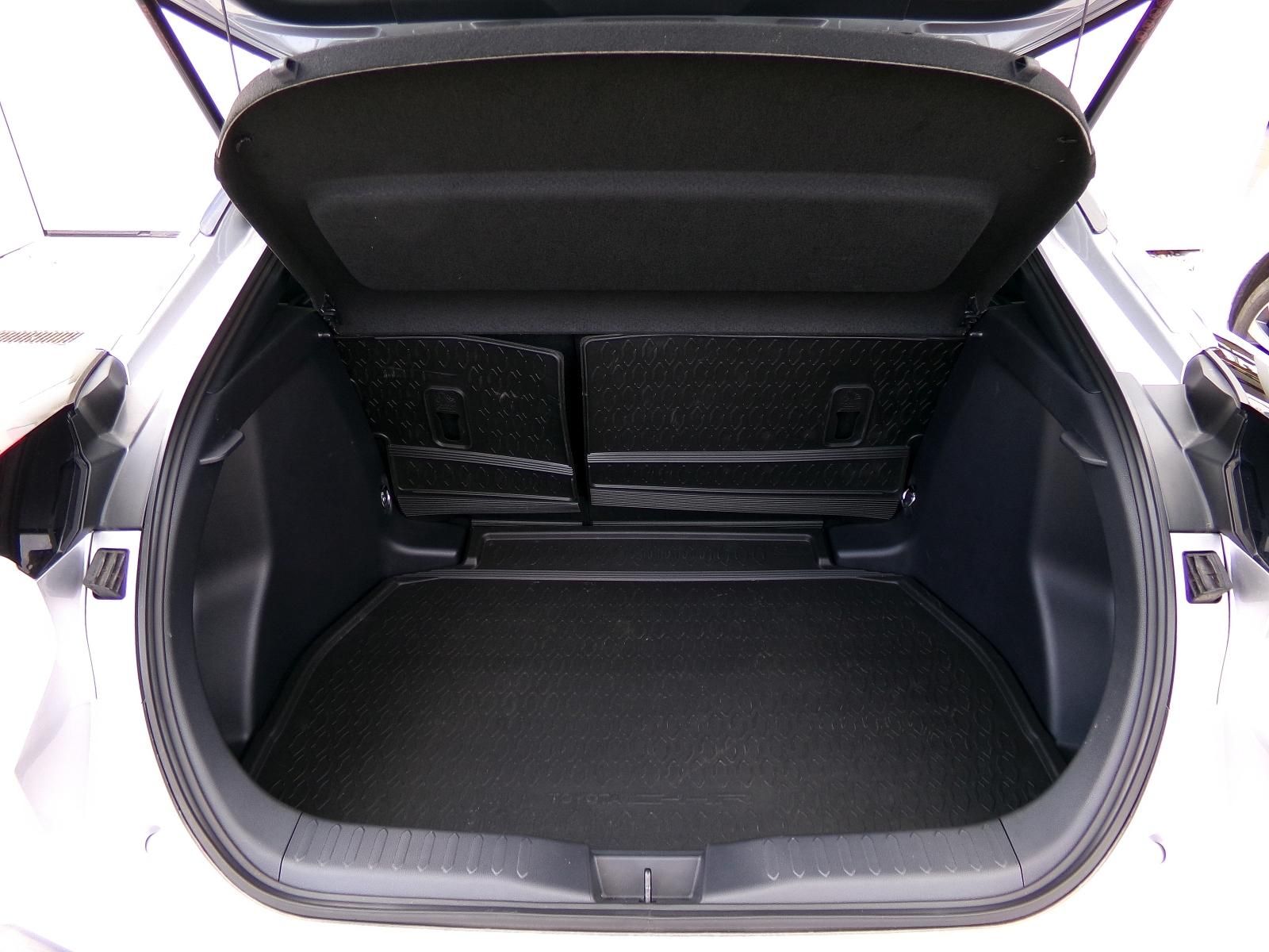 Toyota C-HR, STYLE 1,8 HYBRID 90kW - fotka 5