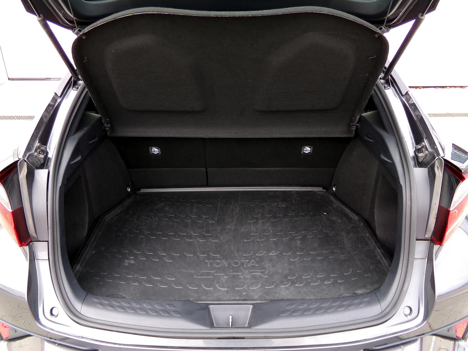 Toyota C-HR, COMFORT 1,8 HYBRID 90kW AT - fotka 5