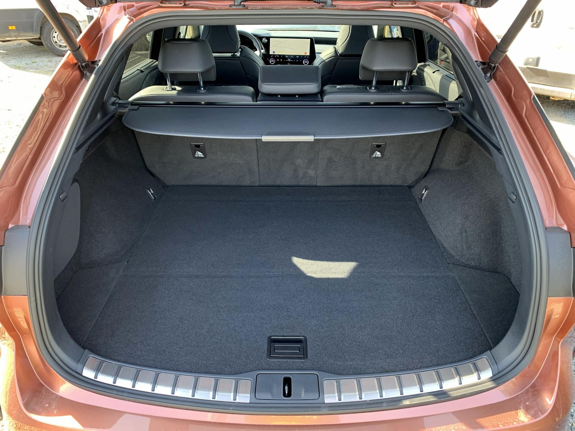 Lexus RX 500h, F SPORT PLUS HEV 2.4 273kW 4x4 - fotka 5