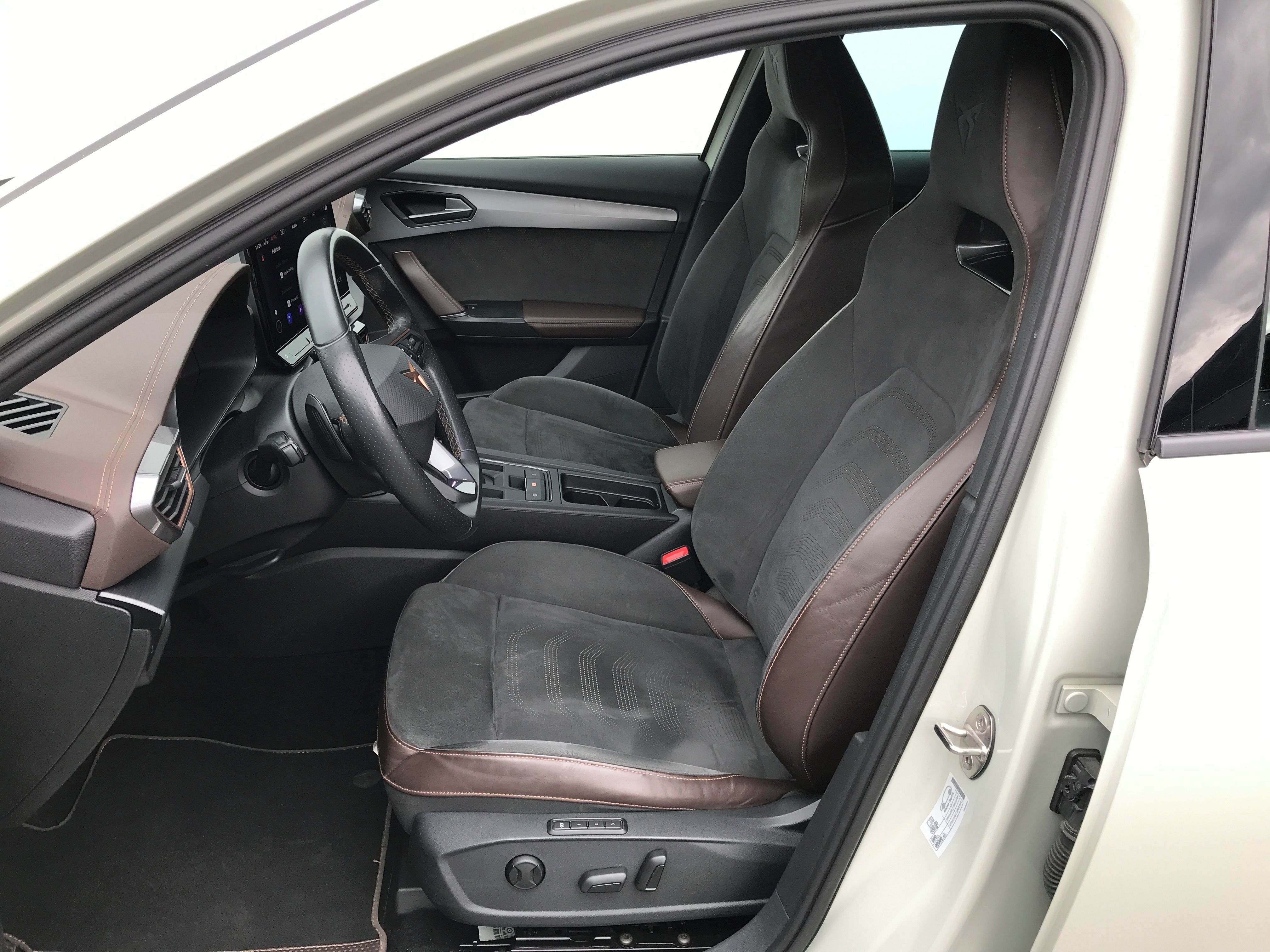 Cupra Formentor, VZ5 2.5TSi 287kW 4x4 7°DSG - fotka 6