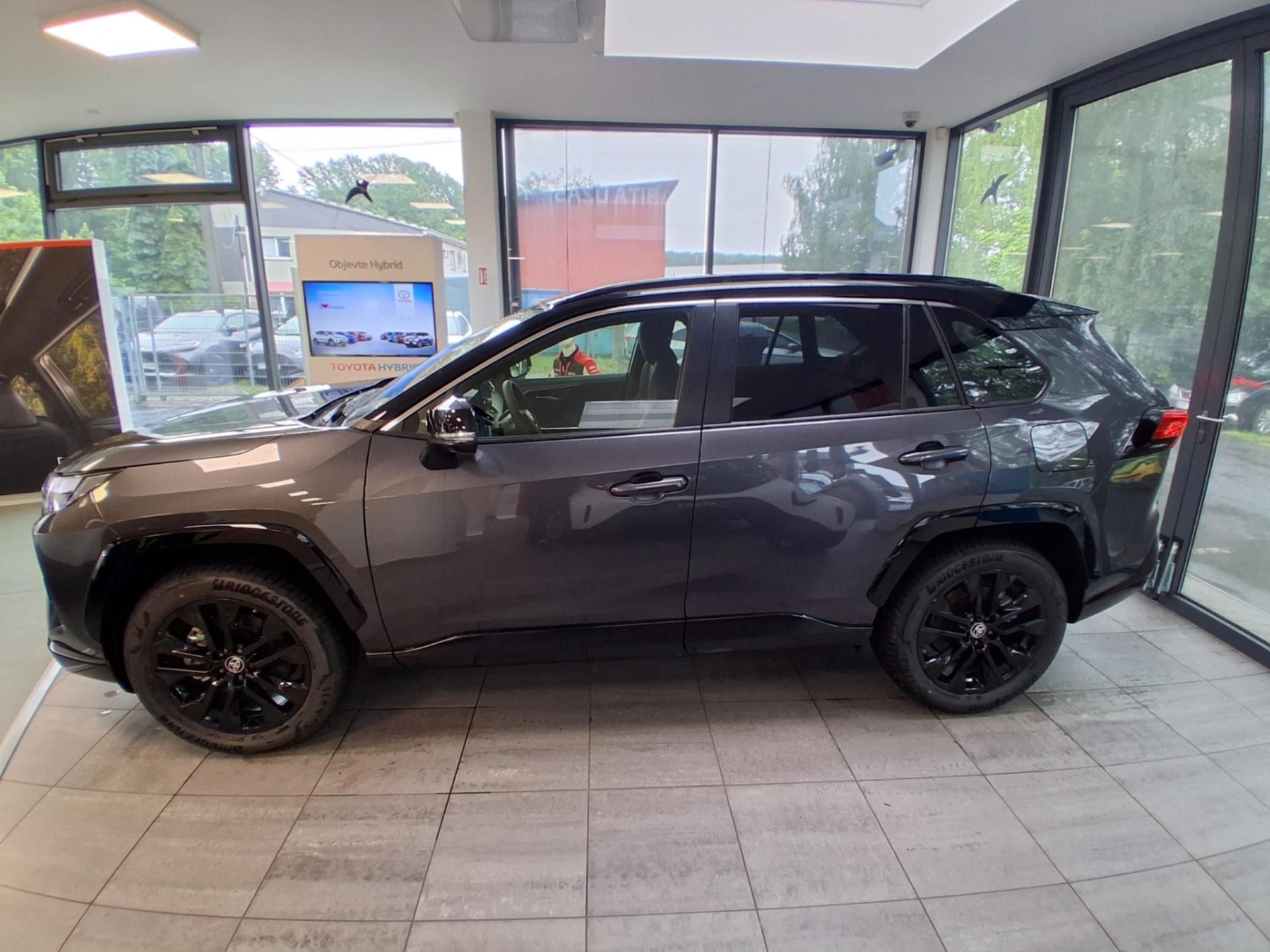 Toyota Rav4, Selection 4x4 2.5 Hybrid e-CVT - fotka 4