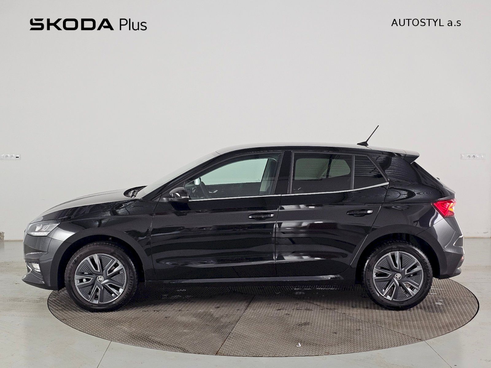 Škoda Fabia, 1.0TSI 85kW TOP SELECTION CITY - fotka 3