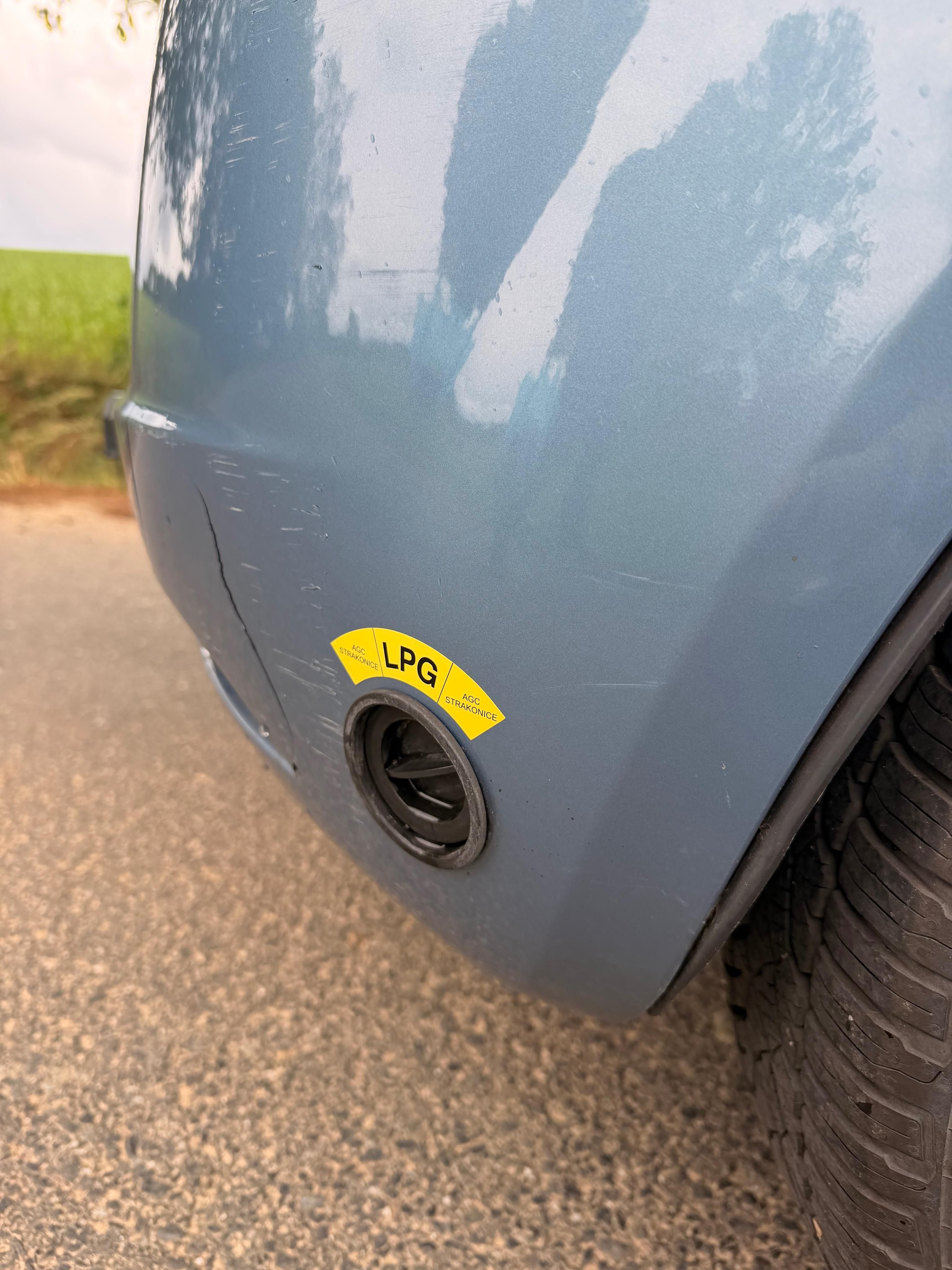 Fiat Punto, 1,2i 48 kw.LPG orig.12/2010 - fotka 6