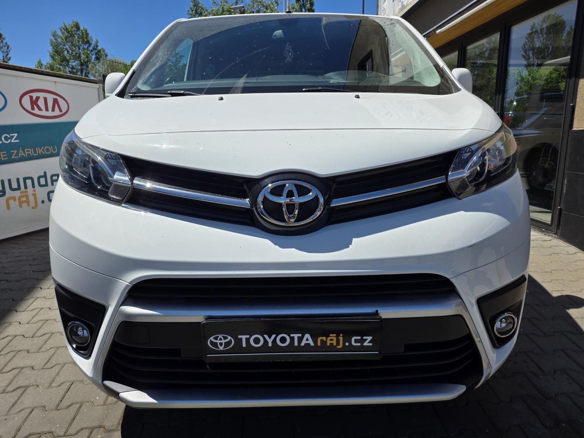 Toyota Verso, 1.5-8MÍST-1.MAJITEL-KLIMA