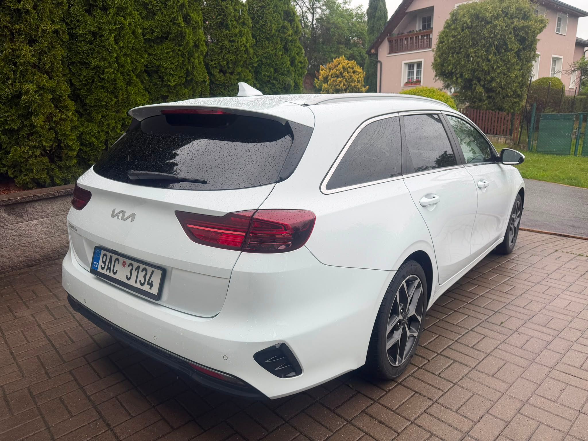 Kia Cee´d SW, 1,5-118kw,TOP,M6,CZ,1.maj,DPH - fotka 5