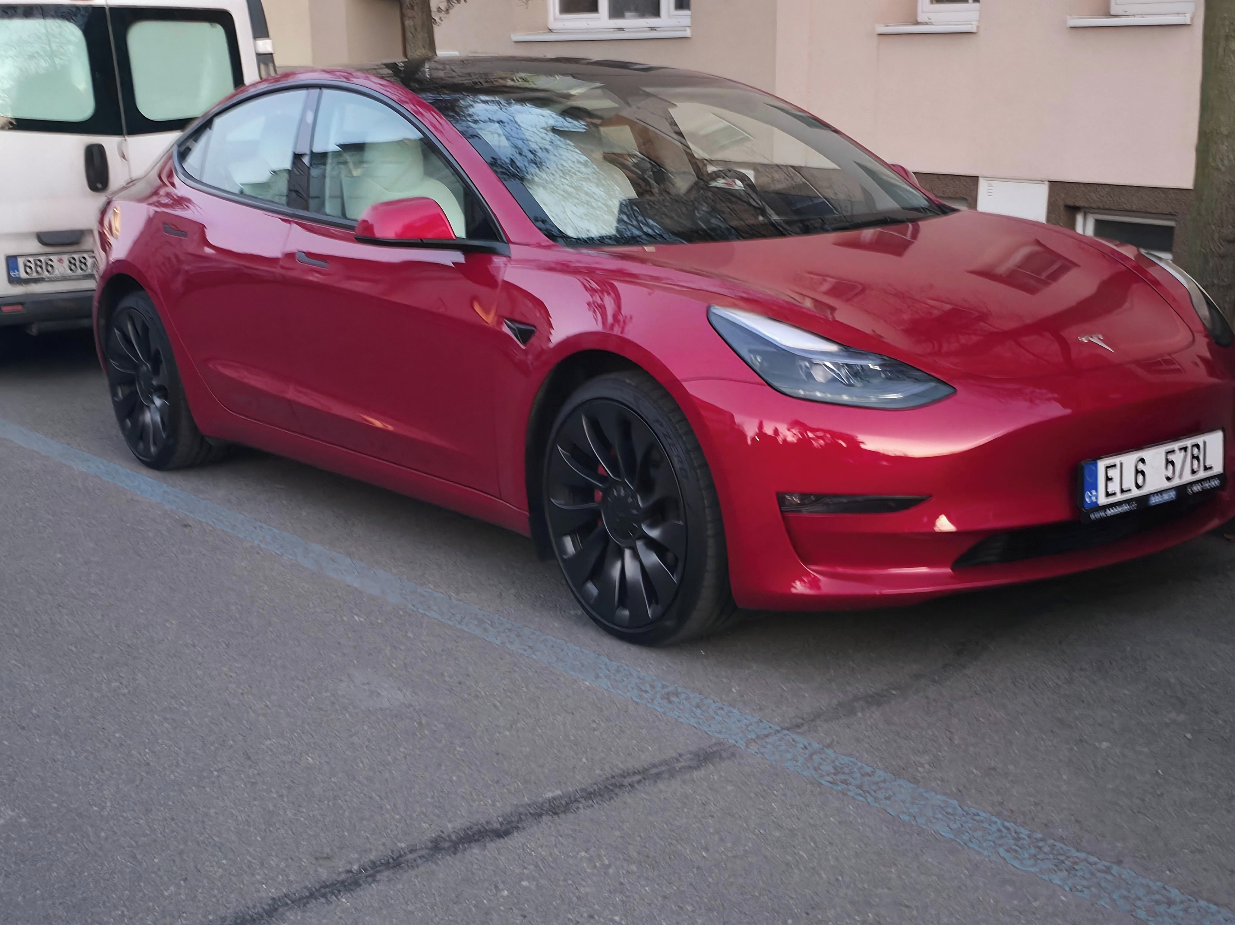 Tesla Model 3, Tesla 3 Performance 2.majitel - fotka 2