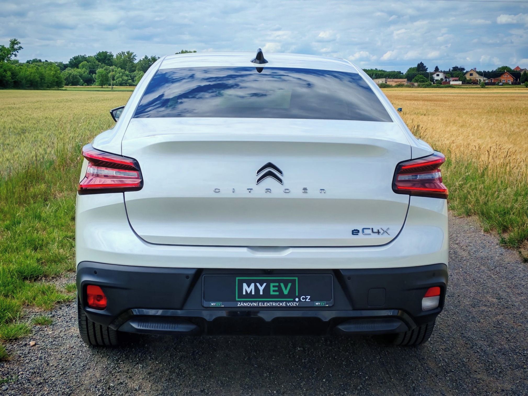 Citroën ë-C4 X, 50kWh, MAX VÝBAVA, SOH 99% - fotka 6