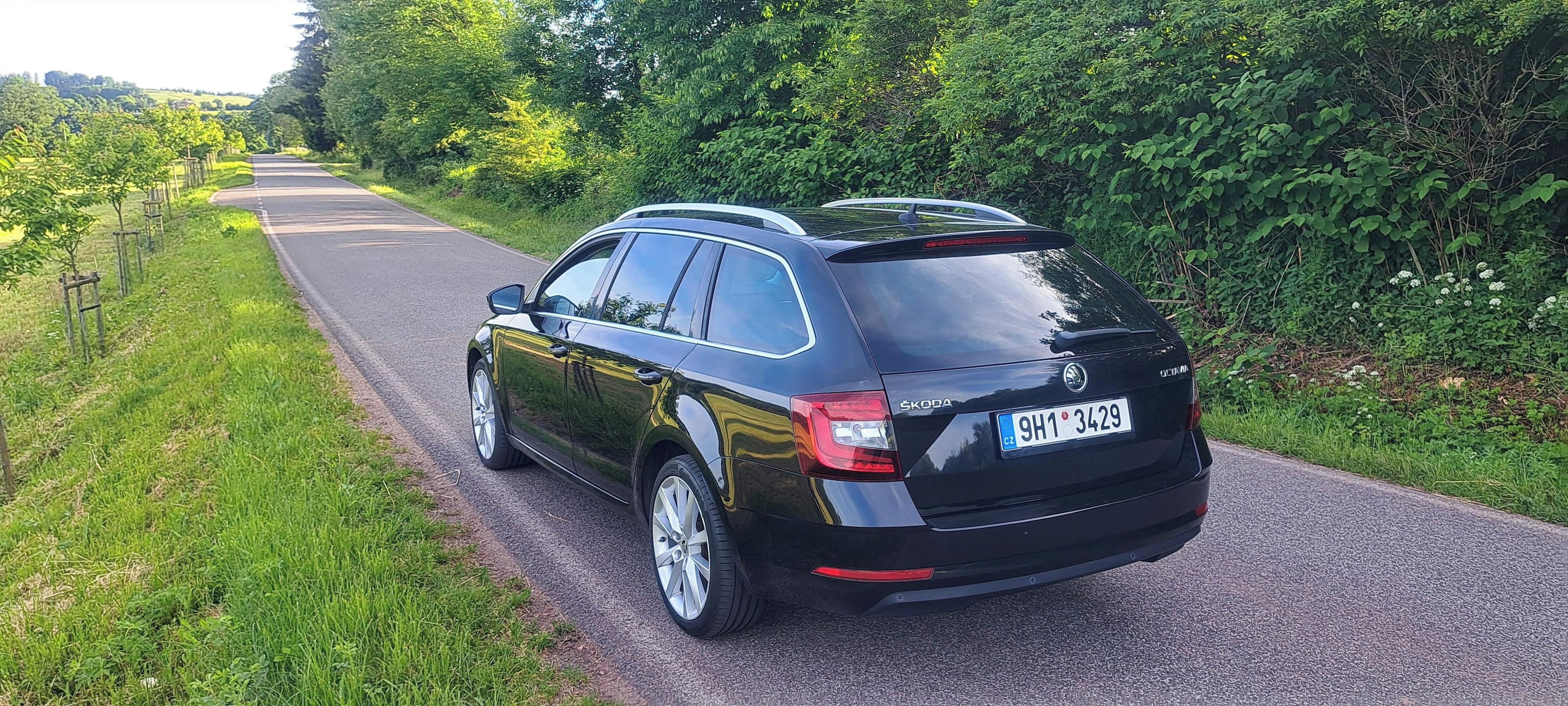 Škoda Octavia, 1,8TSi 132kw, DSG, Style Plus - fotka 4