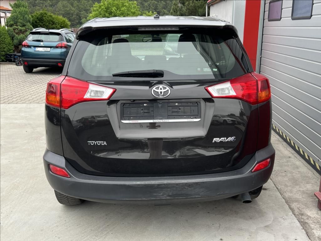 Toyota Rav4, 2,0 D-4D ACTIVE - fotka 4
