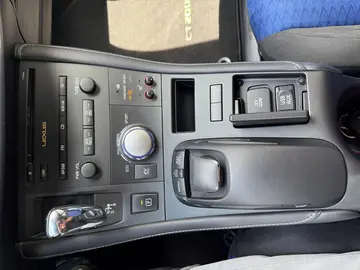 Auto 23