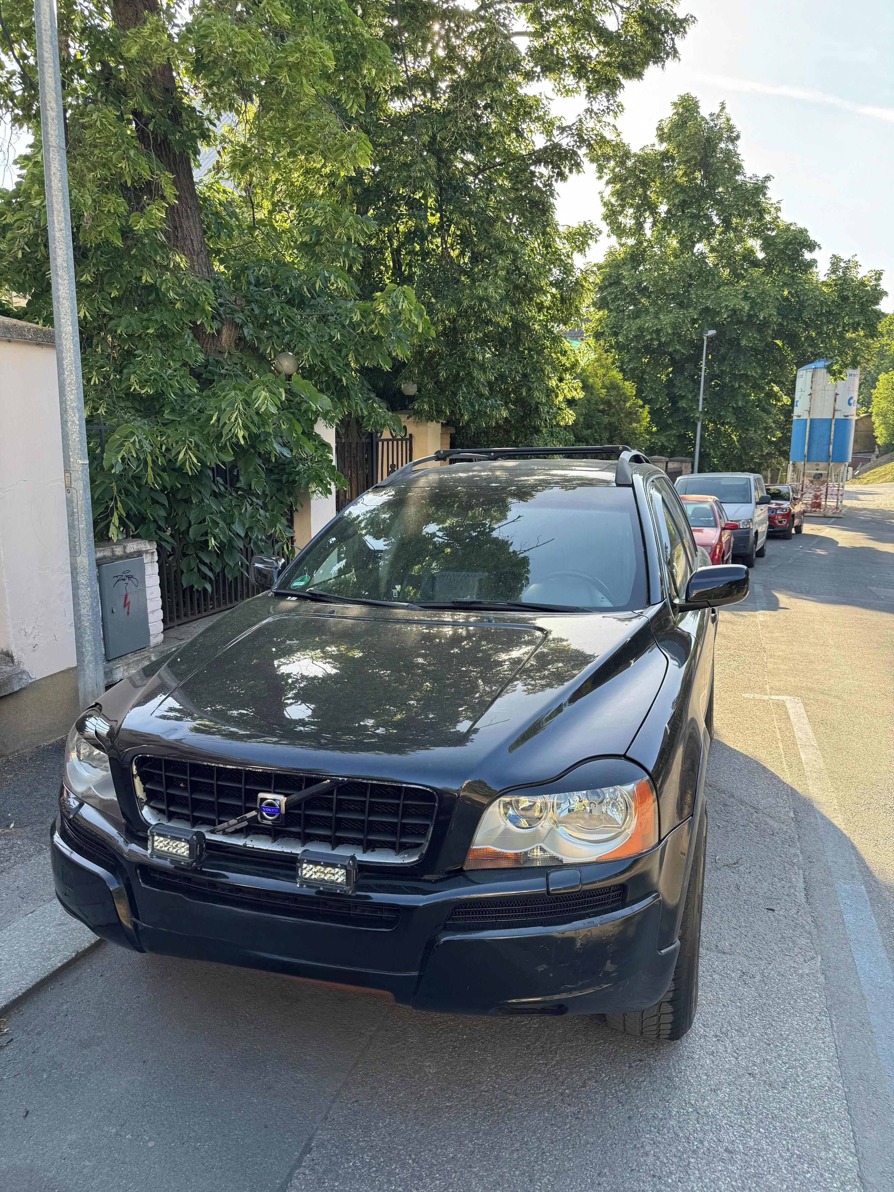 Volvo XC90, Volvo XC90 2.4D AWD 120 kW - fotka 2