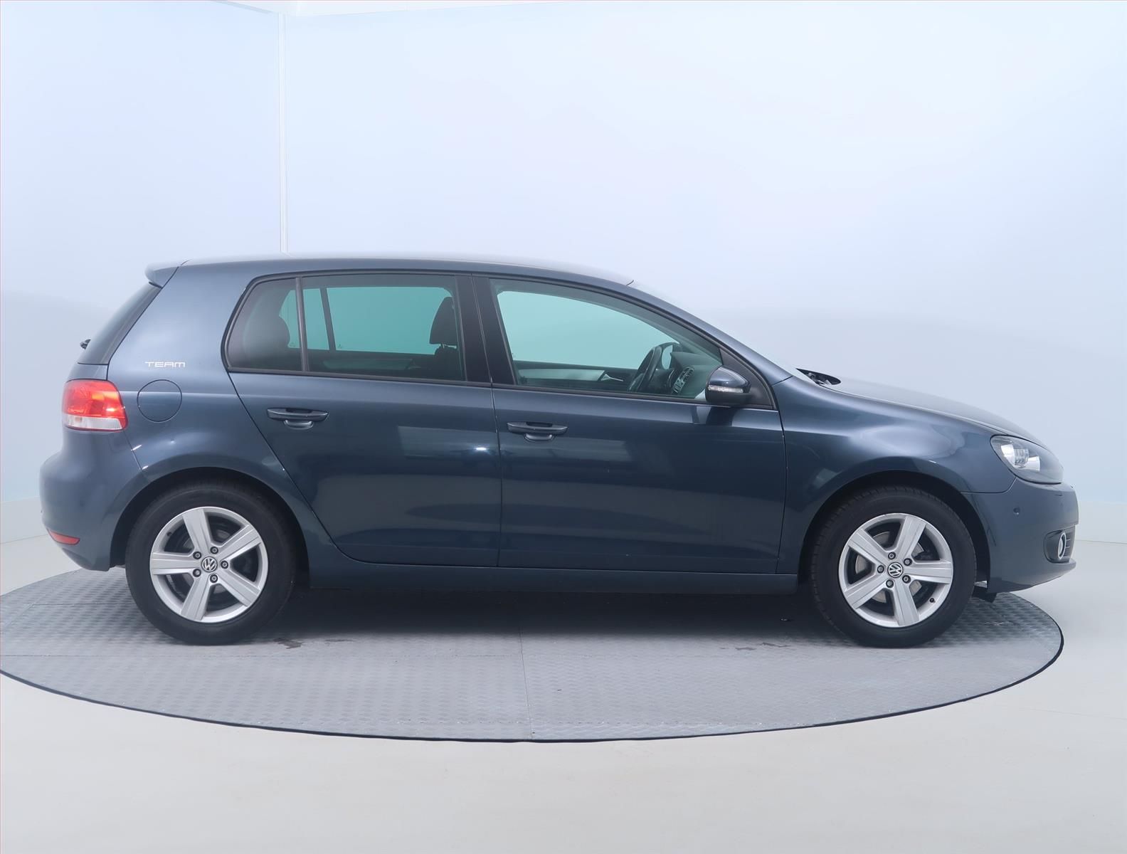 Volkswagen Golf, 1.2 TSI, Automatická klima - fotka 6