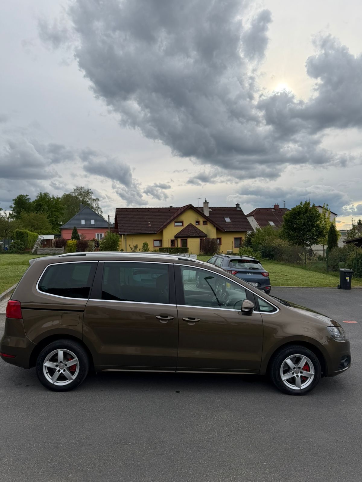 Seat Alhambra, 2.0 TDI 7mist DSG - fotka 2