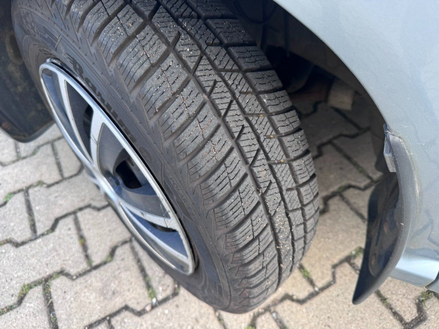Škoda Fabia, 1,2 HTP 47 KW TAŽNÉ 2X PNEU - fotka 2