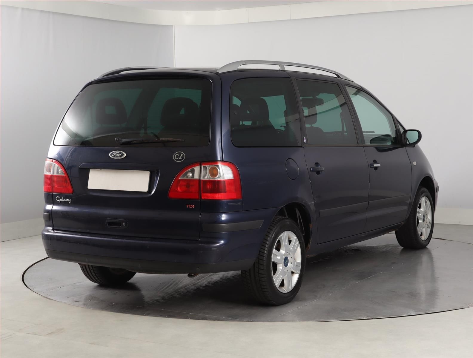 Ford Galaxy, 1.9 TDI, 6 míst, po STK, Klima - fotka 5