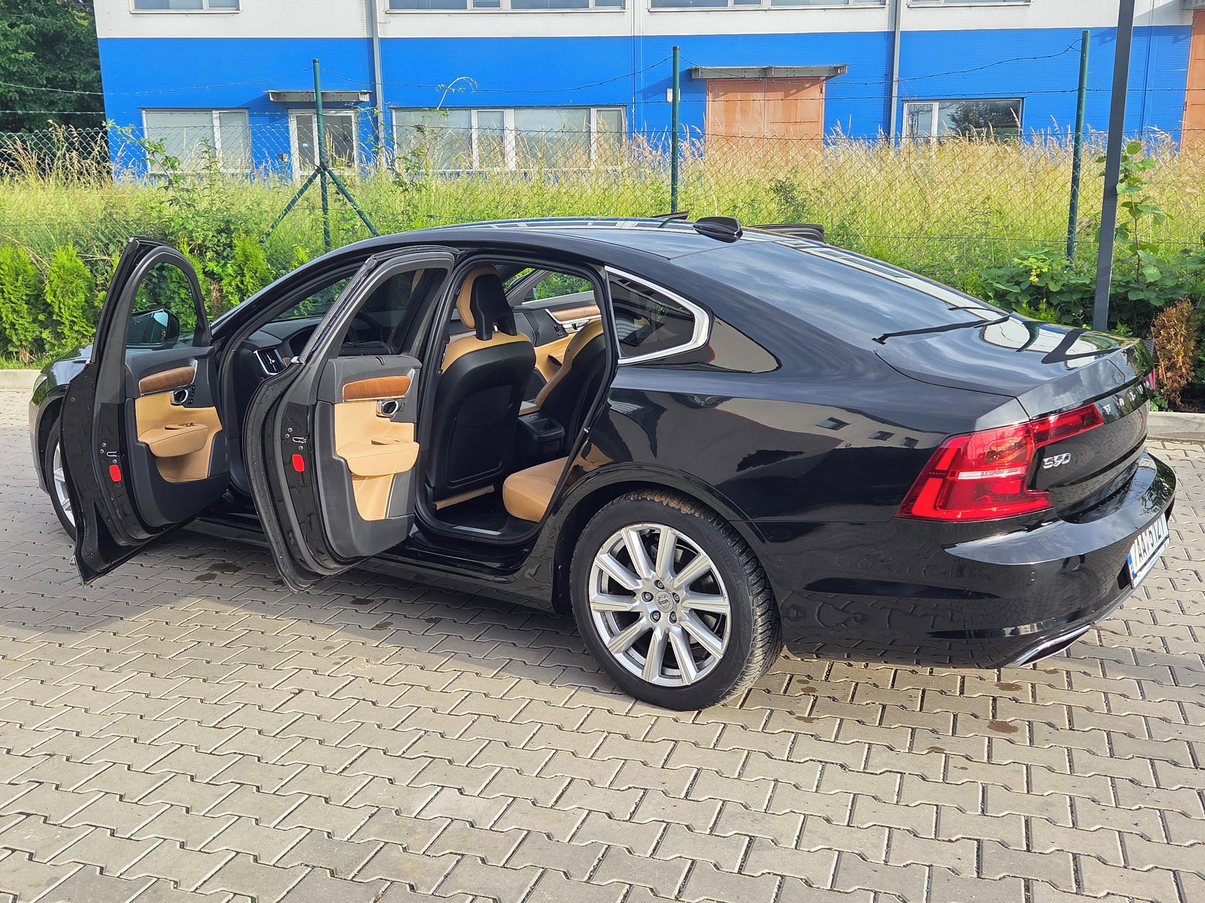 Volvo S90 - fotka 3