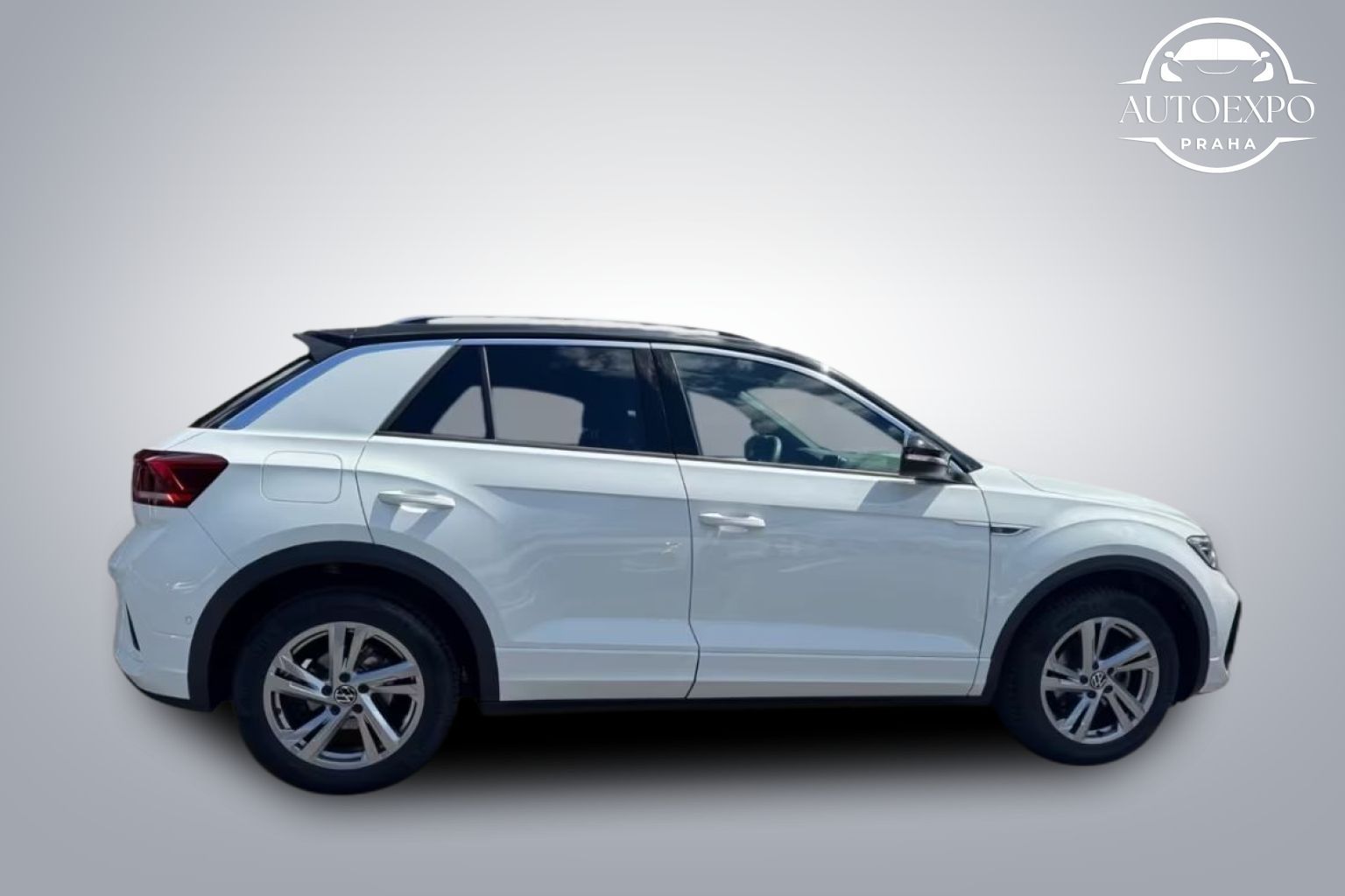 Volkswagen T-Roc, 1.5 TSI DSG R-Line - fotka 2