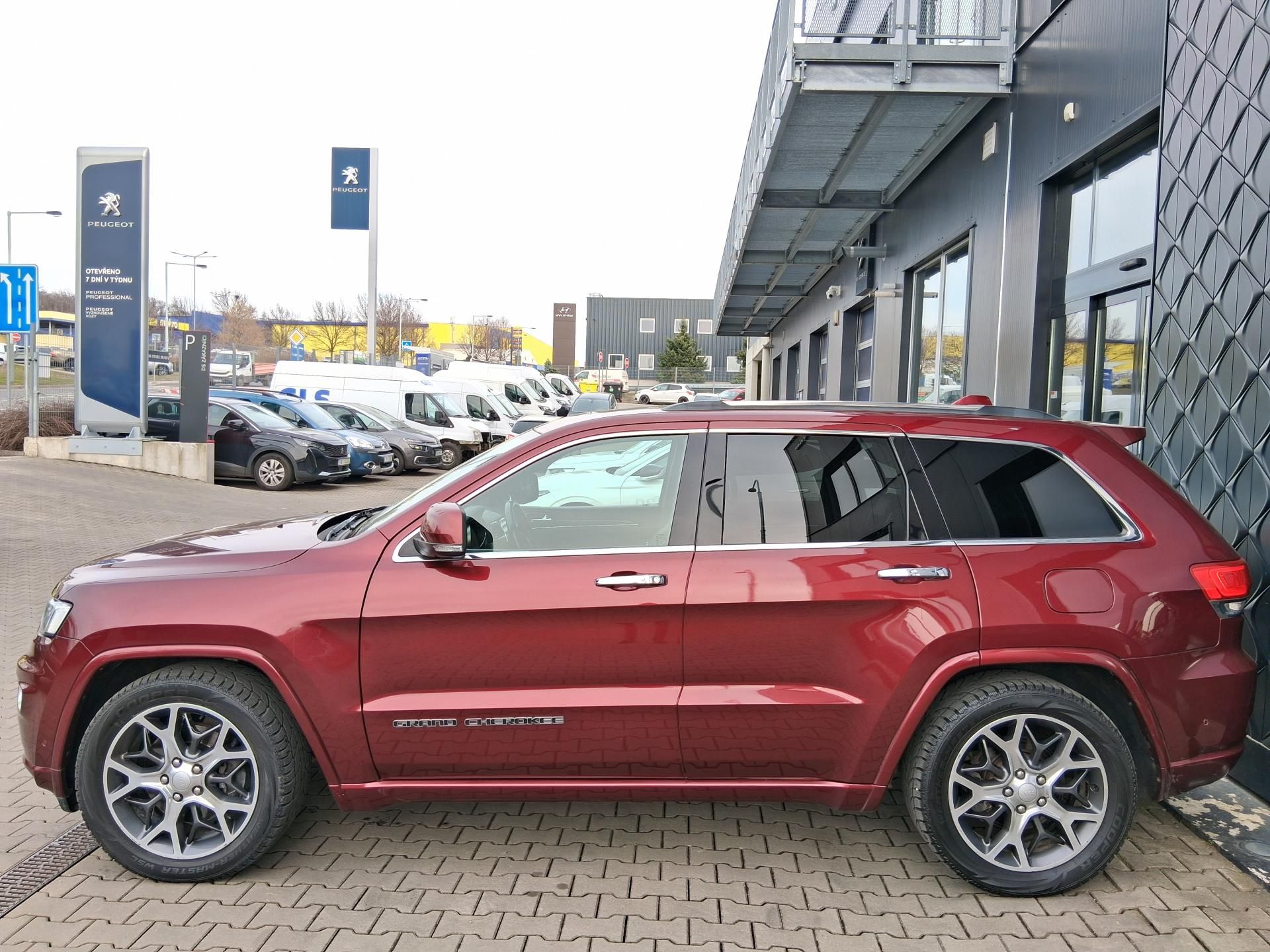 Jeep Grand Cherokee, OVERLAND V6 3.0 CRD 4x4 184kW - fotka 4
